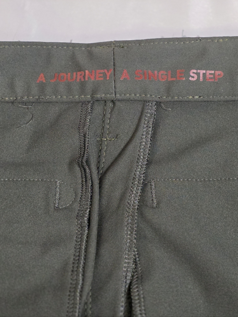 RHONE Slim Fit Pant Mens Size 34 With 4-way Stretch Wrinkle Resistant - Picture 8 of 13